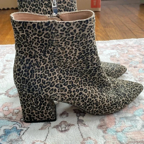 Steve Madden Cheetah Pattern Boots 7.5W - Picture 1 of 7